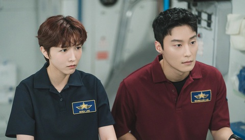 Rating When the stars gossip thấp kỷ lục, Lee Min Ho và Gong Hyo Jin không cứu nổi phim? - Ảnh 5. Rating When the stars gossip thấp kỷ lục, Lee Min Ho và Gong Hyo Jin không cứu nổi phim? - Ảnh 4.
