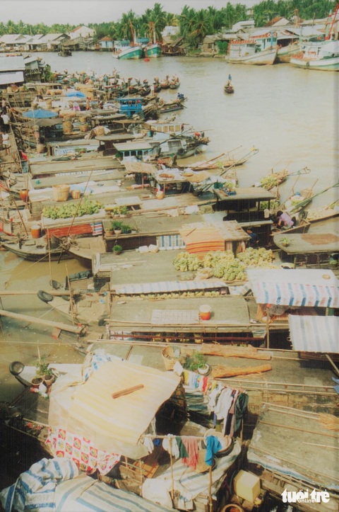 Trăm năm lênh đênh chợ nổi miền Tây - Kỳ 1: Bao chợ nổi đã 'chìm' rồi - Ảnh 2. Trăm năm lênh đênh chợ nổi miền Tây - Kỳ 1: Bao chợ nổi đã 'chìm' rồi - Ảnh 2.