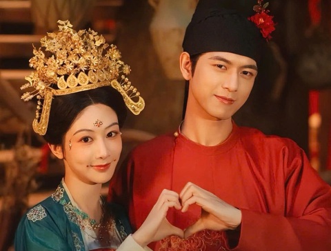 Bất chấp ồn ào đạo nhái, Quốc sắc phương hoa của Lý Hiện, Dương Tử vẫn gây sốt - Ảnh 5. Quốc sắc phương hoa của Lý Hiện, Dương Tử vẫn gây sốt dù ồn ào đạo nhái - Ảnh 5.