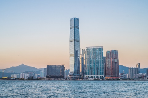 KIẾN TRÚC HoNG KoNG:SỰ GIAO THOA GIỮA CỔ ĐIỂN VÀ HIỆN ĐẠI - Ảnh 4. Đến Hong Kong đắm chìm trong kiến trúc giao thoa cổ điển và hiện đại - Ảnh 4.