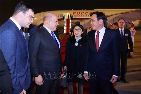 Thủ tướng Nga Mikhail Vladimirovich Mishustin bắt đầu thăm chính thức Việt Nam - Ảnh 3. Thủ tướng Nga Mikhail Vladimirovich Mishustin bắt đầu thăm chính thức Việt Nam - Ảnh 3.