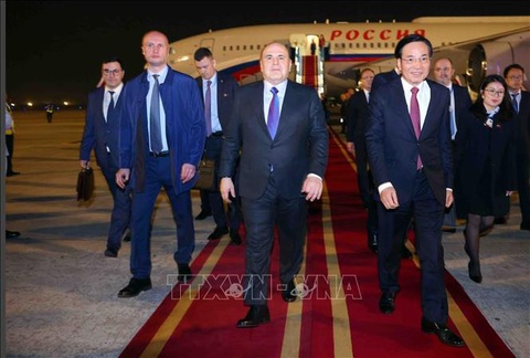 Thủ tướng Nga Mikhail Vladimirovich Mishustin bắt đầu thăm chính thức Việt Nam - Ảnh 1. Thủ tướng Nga Mikhail Vladimirovich Mishustin bắt đầu thăm chính thức Việt Nam - Ảnh 1.