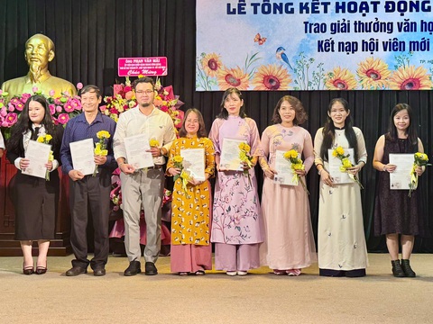 Hội Nhà văn TP.HCM: Cắt giảm 15% nguồn kinh phí từ ngân sách gây không ít khó khăn - Ảnh 4. Hội Nhà văn TP.HCM: Cắt giảm 15% nguồn kinh phí từ ngân sách gây không ít khó khăn - Ảnh 4.