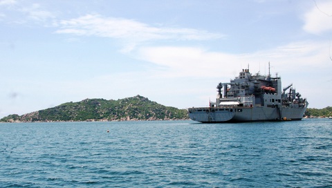 Thu hồi đất tại vịnh Cam Ranh của công ty đóng tàu chờ phá sản - Ảnh 1.