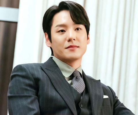 Sao nam ‘Good Partner’ Kwak Si Yang không dám kết hôn vì thiếu tiền - Ảnh 1.