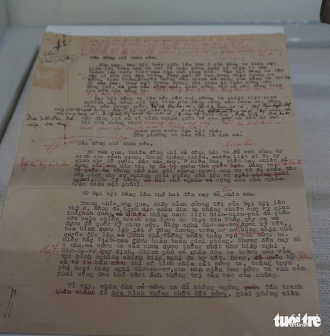 Trưng bày hòm phiếu đặc biệt bầu Ban chấp hành Trung ương Đảng đầu tiên của nước Việt Nam thống nhất - Ảnh 4. Trưng bày hòm phiếu bầu Ban Chấp hành Trung ương Đảng đầu tiên của nước Việt Nam thống nhất - Ảnh 4.