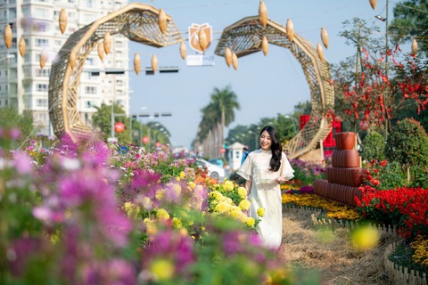 Home Hanoi Xuan: Hành trình nửa thập kỷ tôn vinh Tết Việt - Ảnh 12. Home Hanoi Xuan: Hành trình nửa thập kỷ tôn vinh Tết Việt - Ảnh 12.