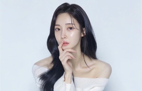 Cựu thành viên T-ARA bị kết án; Sự thật về cảnh nóng trong The queen who crowns - Ảnh 1. Cựu thành viên T-Ara bị kết án; Sự thật về cảnh nóng trong The queen who crowns - Ảnh 1.