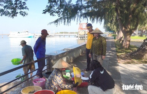 Săn cá, tép vùng biển bồi Kiên Giang đón Tết - Ảnh 5.