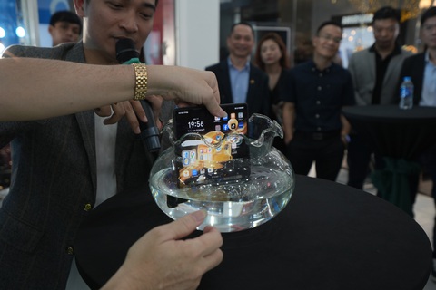Người dùng Việt chuộng smartphone ‘nồi đồng cối đá’ nhưng xịn - Ảnh 1. Người dùng Việt chuộng smartphone ‘nồi đồng cối đá’ nhưng xịn - Ảnh 1.