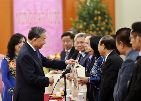 Kiều bào mong muốn đóng góp trong kỷ nguyên vươn mình của dân tộc - Ảnh 2. Kiều bào mong muốn đóng góp trong kỷ nguyên vươn mình của dân tộc - Ảnh 2.