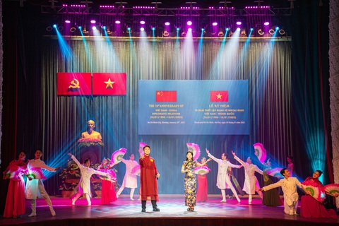 Đại sứ Trung Quốc Hà Vĩ: Quan hệ Việt - Trung đang trong 'thời kỳ vàng' - Ảnh 1. Đại sứ Trung Quốc Hà Vĩ: Quan hệ Việt - Trung đang trong 'thời kỳ vàng' - Ảnh 1.