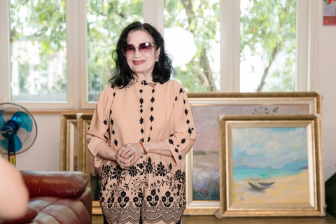 NSND Trà Giang: 'Với điện ảnh, nói rất nhớ là chưa đủ' - Ảnh 2. NSND Trà Giang: 'Với điện ảnh, nói rất nhớ là chưa đủ' - Ảnh 2.