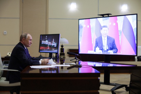 Ông Tập Cận Bình và ông Putin điện đàm trực tuyến - Ảnh 1.