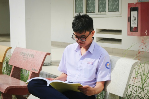 Nam sinh đạt giải nhất quốc gia môn toán: “Toán học không khô khan mà nó như trò chơi giải đố” - Ảnh 2. Giải nhất học sinh giỏi quốc gia môn toán: 'Toán học như trò chơi giải đố' - Ảnh 2.