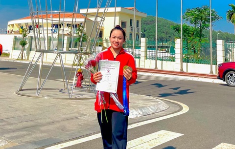 Tỉnh Vĩnh Phúc lý giải việc nợ tiền VĐV canoeing số 1 Việt Nam - Ảnh 4. Vĩnh Phúc lý giải việc nợ tiền VĐV canoeing số 1 Việt Nam - Ảnh 4.