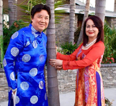 Ngày xuân có còn thăm nhau? - Ảnh 4. Ngày Tết có còn thăm nhau? - Ảnh 5.