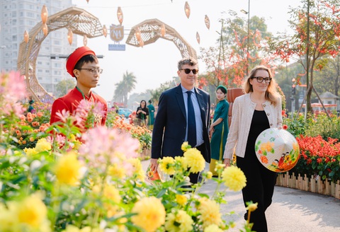 Home Hanoi Xuan: sứ giả kết nối văn hóa Việt với thế giới - Ảnh 7. Home Hanoi Xuan: sứ giả kết nối văn hóa Việt với thế giới - Ảnh 7.