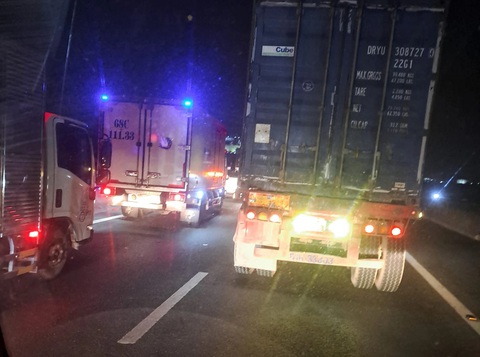 Kẹt xe trên cao tốc Phan Thiết - Dầu Giây từ 4h sáng, kéo dài ra cao tốc TP.HCM - Long Thành - Ảnh 5.