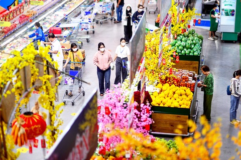 Mua sắm Tết tăng nhiệt - Ảnh 2. Mua sắm Tết tăng nhiệt - Ảnh 2.