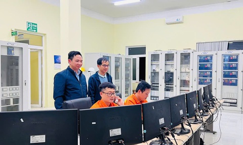 Đóng điện dự án truyền tải hơn 1.100 tỉ để nhập điện từ Lào - Ảnh 1.