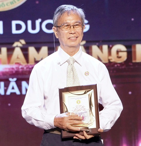 Bạn đọc Tuổi Trẻ cùng bàn quốc kế dân sinh - Ảnh 1. Bạn đọc Tuổi Trẻ cùng bàn quốc kế dân sinh - Ảnh 1.
