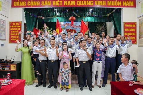 Các đảo tiền tiêu ở Trường Sa đón Tết như thế nào? - Ảnh 12. Các đảo tiền tiêu ở Trường Sa đón Tết như thế nào? - Ảnh 12.