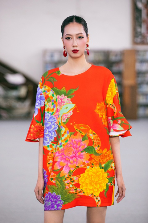 Ngắm linh vật năm Ất Tỵ trên thiết kế của Vũ Ngọc Tú và Đinh Trường Tùng - Ảnh 9. Ngắm linh vật năm Ất Tỵ trên thiết kế của Vũ Ngọc Tú và Đinh Trường Tùng - Ảnh 9.