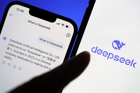 Úc cấm AI DeepSeek trên các thiết bị chính phủ vì lo ngại an ninh - Ảnh 1. Úc cấm AI DeepSeek trên các thiết bị chính phủ vì lo ngại an ninh - Ảnh 1.