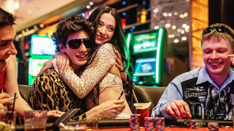 Cách nào để hiểu thấu những nỗi đau của nhau - Ảnh 2. Cách nào để hiểu thấu những nỗi đau của nhau - Ảnh 3.