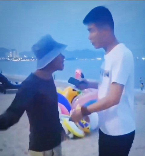 Du khách bị thu 200.000 đồng trên biển Nha Trang: chỉ đạo rà soát dịch vụ kinh doanh - Ảnh 1. Du khách bị thu 200.000 đồng trên biển Nha Trang: chỉ đạo rà soát dịch vụ kinh doanh - Ảnh 1.