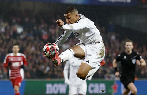 Chờ đợi vòng đấu loại lạ lùng của Champions League - Ảnh 2.