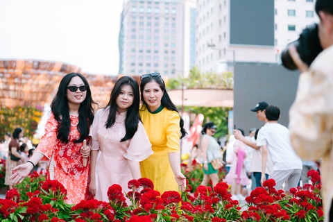 Du lịch TP.HCM sôi động mùa lễ hội văn hóa, ẩm thực tháng 3 - Ảnh 1. Du lịch TP.HCM sôi động mùa lễ hội văn hóa, ẩm thực tháng 3 - Ảnh 1.