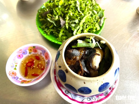 Công trình đoạt giải Cảnh quan đô thị châu Á đông nghịt khách, du khách xuýt xoa vì ẩm thực Phú Yên - Ảnh 3. Công trình đoạt giải Cảnh quan đô thị châu Á đông nghịt khách, du khách xuýt xoa vì ẩm thực Phú Yên - Ảnh 3.