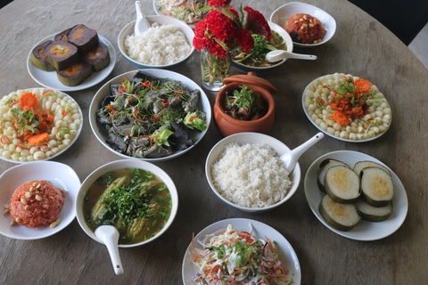 Bánh chưng, nồi thịt kho và tình yêu văn hóa Tết Việt - Ảnh 4. Bánh chưng, nồi thịt kho và tình yêu văn hóa Tết Việt - Ảnh 4.