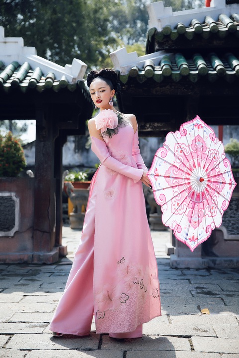 Hoa hậu Châu Á tại Mỹ - Nicole Hồ khoe sắc với áo dài xuân - Ảnh 8. Hoa hậu Châu Á tại Mỹ - Nicole Hồ khoe sắc với áo dài xuân - Ảnh 9.