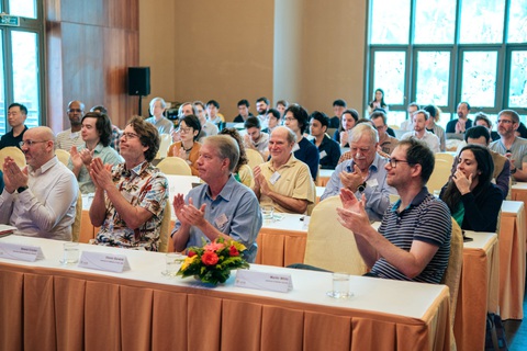 Gần 60 nhà khoa học thế giới bàn về Vật lý thiên văn và vũ trụ tại Quy Nhơn - Ảnh 1. Gần 60 nhà khoa học thế giới bàn về vật lý thiên văn và vũ trụ tại Quy Nhơn - Ảnh 1.