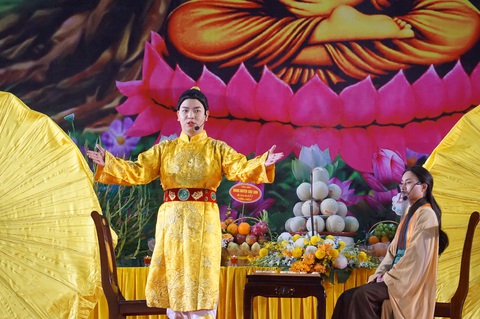 Các nhà tu hành diễn… nhạc kịch mừng ngày Đức Phật thành đạo - Ảnh 2. Tăng ni sinh Học viện Phật giáo Việt Nam diễn nhạc kịch mừng ngày Đức Phật thành đạo - Ảnh 2.
