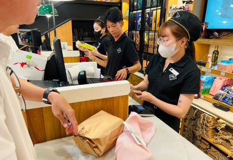 Kinh hoàng rác nhựa ngập tràn - Kỳ 5: Người trẻ 'gieo' lối sống xanh - Ảnh 2. Kinh hoàng rác nhựa ngập tràn - Kỳ 5: Người trẻ 'gieo' lối sống xanh - Ảnh 2.