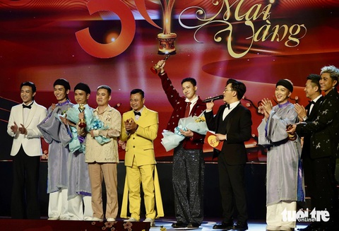 Anh trai vượt ngàn chông gai thắng lớn tại giải Mai Vàng 2024 - Ảnh 3. Anh trai vượt ngàn chông gai, Anh trai say hi thắng giải Mai Vàng 2024 - Ảnh 3.