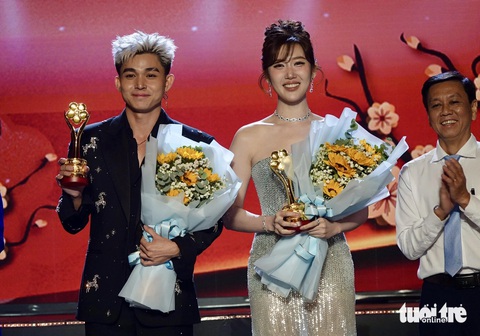 Anh trai vượt ngàn chông gai thắng lớn tại giải Mai Vàng 2024 - Ảnh 4. Anh trai vượt ngàn chông gai thắng lớn tại giải Mai Vàng 2024 - Ảnh 5.