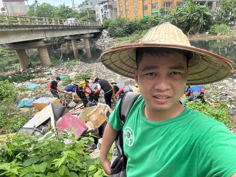 Kinh hoàng rác nhựa ngập tràn - Kỳ 6: Một bàn tay nhặt rác để thêm ngàn người chung tay - Ảnh 3. Kinh hoàng rác nhựa ngập tràn - Kỳ 6: Một bàn tay nhặt rác để thêm ngàn người chung tay - Ảnh 3.