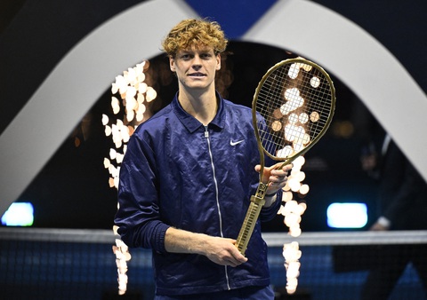 Sinner đánh bại Alcaraz để vô địch Six Kings Slam, giành 6 triệu USD - Tuổi Trẻ Online