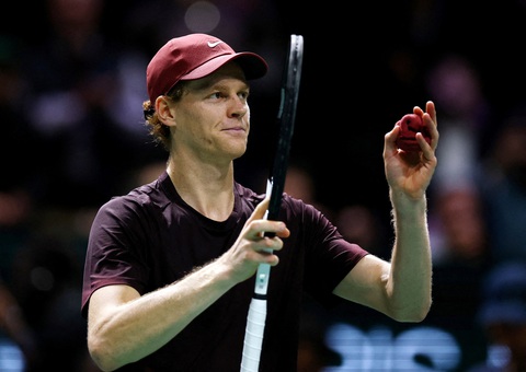 Sinner tiến sát đến vị trí số 1 thế giới sau khi lọt vào bán kết Paris  Masters - Tuổi Trẻ Online