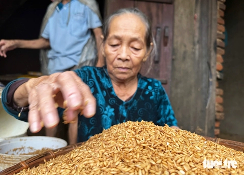 Những hình ảnh nhói lòng, tang thương từ tâm lũ Hòa Thịnh - Ảnh 10.