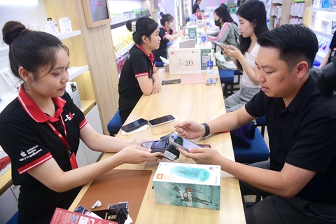 Không bật NFC để phòng rủi ro giao dịch 'chạm ma' - Tuổi Trẻ Online