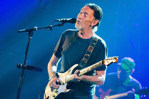 Chris Rea, tác giả Driving Home for Christmas qua đời đột ngột trước Giáng  sinh - Tuổi Trẻ Online