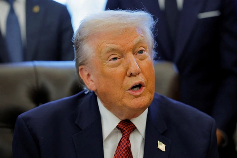 Tin tức thế giới 4-12: Ông Trump nói ông Putin muốn chấm dứt cuộc chiến; Tiêm kích F-16 rơi ở Mỹ - Tuổi Trẻ Online