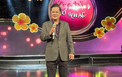 Nghệ sĩ Lệ Thủy và ca sĩ Giao Linh ca cải lương mừng xuân mới - Ảnh 3. Nghệ sĩ Lệ Thủy và ca sĩ Giao Linh ca cải lương mừng xuân mới - Ảnh 2.