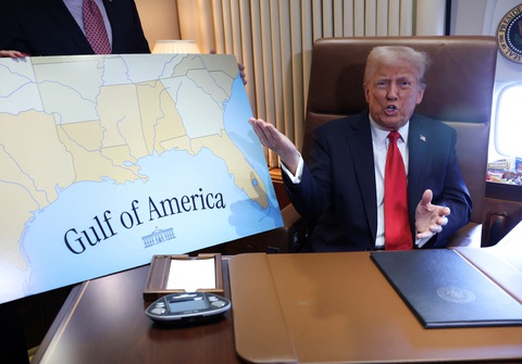 Ông Trump tuyên bố ngày 9-2 là 'ngày vịnh Mỹ' đầu tiên - Ảnh 1. Ông Trump tuyên bố ngày 9-2 là 'ngày vịnh Mỹ' đầu tiên - Ảnh 1.